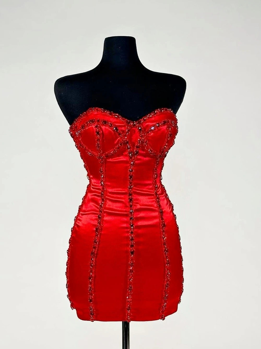Portia & Scarlett PS26727 Sweetheart Strapless Geometric Crystal Homecoming